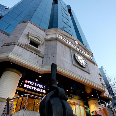 Hotel Skypark Myeongdong 2 Seoul Exterior photo