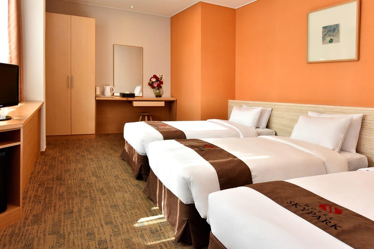 Hotel Skypark Myeongdong 2 Seoul Exterior photo