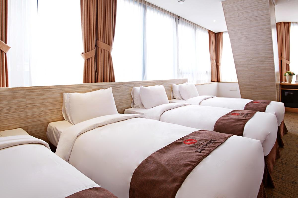 Hotel Skypark Myeongdong 2 Seoul Exterior photo